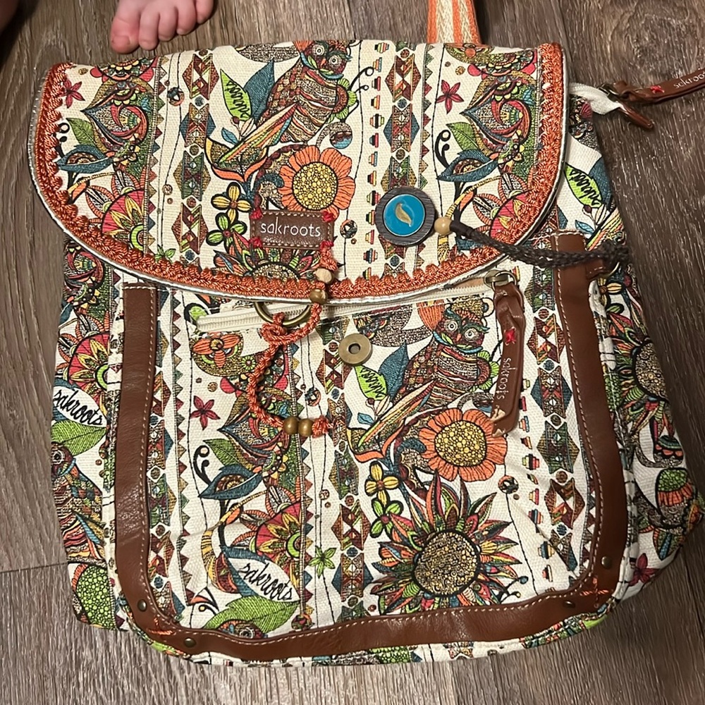 SakRoots convertible bag